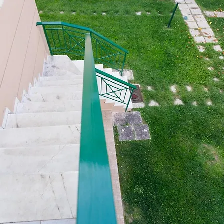 Olive * Skala Fourkas